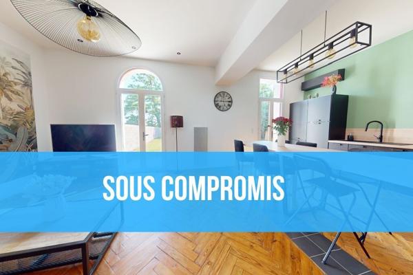 Maison contemporaine de plain-pied de 104 m2 sur 700 m2