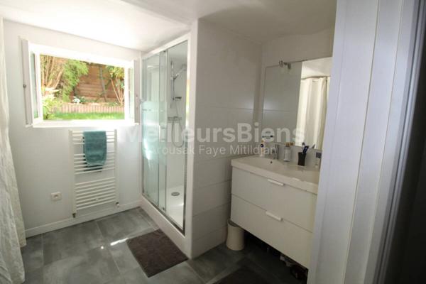 MAISON FAMILIALE DE VILLE AVEC CACHET ANCIEN - 90 M² ENVIRON (110 AU SOL) - 4 CHAMBRES - TERRAIN 120 M² ENVIRON - TERRASSE - JARDINET -  PARKING