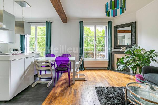 MAISON FAMILIALE DE VILLE AVEC CACHET ANCIEN - 90 M² ENVIRON (110 AU SOL) - 4 CHAMBRES - TERRAIN 120 M² ENVIRON - TERRASSE - JARDINET -  PARKING