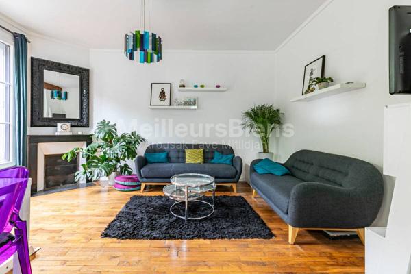 MAISON FAMILIALE DE VILLE AVEC CACHET ANCIEN - 90 M² ENVIRON (110 AU SOL) - 4 CHAMBRES - TERRAIN 120 M² ENVIRON - TERRASSE - JARDINET -  PARKING