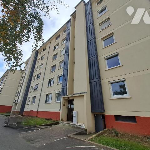 APPARTEMENT AVEC GARAGE ET CAVE