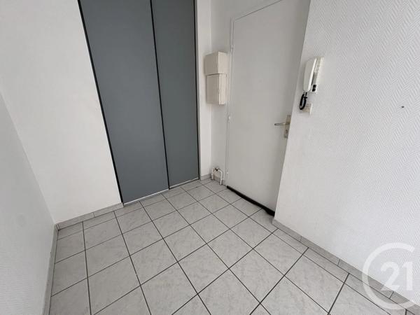 Immeuble à vendre  199 m 2   MONTIGNY LES METZ  - 57