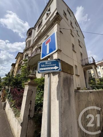Immeuble à vendre  199 m 2   MONTIGNY LES METZ  - 57