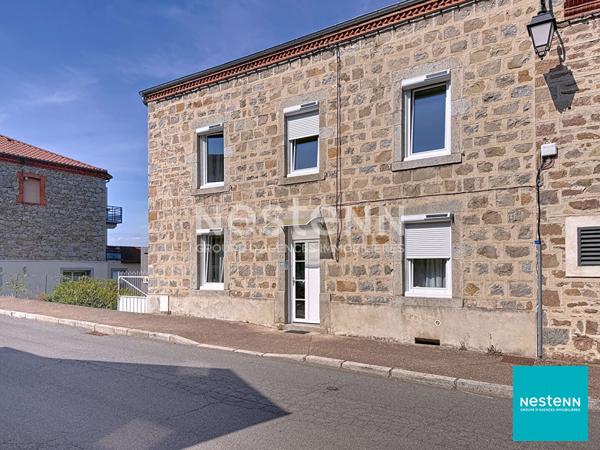 A 10 min de Feurs, ROZIER-EN-DONZY, maison rénovée de 68,92 m2 habitables sur terrain 763 m2 avec grand garage