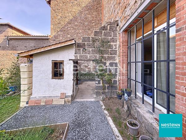 A 10 min de Feurs, ROZIER-EN-DONZY, maison rénovée de 68,92 m2 habitables sur terrain 763 m2 avec grand garage