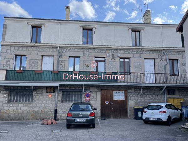 Immeuble à vendre 11 pièces de 260 m²