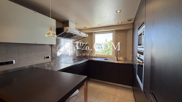 Appartement
                                                                                                                                                                                                                                                                                                                        4 pièce(s)                                                                                                                                                                                                          2 chambre(s)                                                                                                                                                                                                          82.39  m²