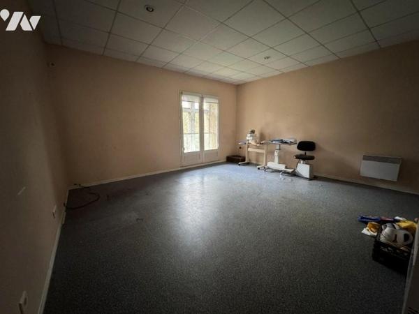 COEUR DE NERAC, IMMEUBLE DE 180M² 