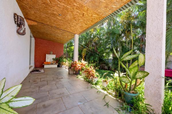 Maison à vendre 4 pièces SAINT GILLES LES BAINS (974)