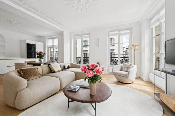 Vente Appartement de luxe Paris 7 4 Pièces 79 m²