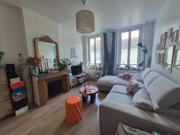 Appartement Saint Germain En Laye 2 pièces 33.37 m2 240 000 € **  - Référence  18305
