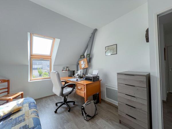 Maison de 3 chambres à Trélazé avec jardin et garage pour investisseurs !