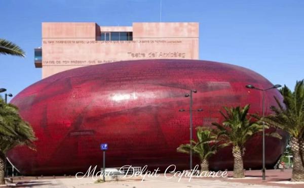 À VENDRE - LOCAL COMMERCIAL AVEC GARAGE - PERPIGNAN CENTRE (66) Possibilité d'extension verticale