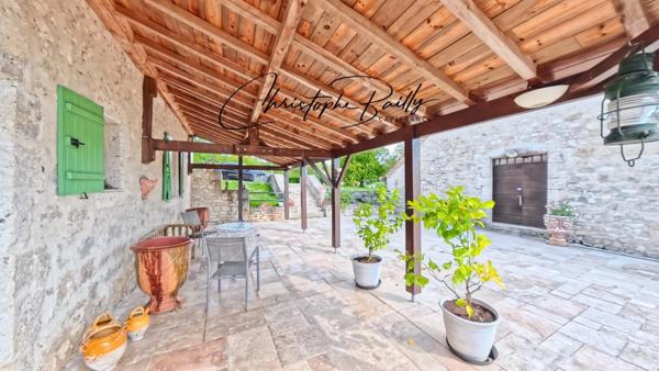 Lauzerte, Tarn-et-Garonne (82) — Propriété rénovée en pierres près de Montauban avec piscine