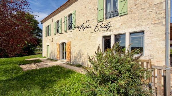 Lauzerte, Tarn-et-Garonne (82) — Propriété rénovée en pierres près de Montauban avec piscine