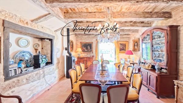 Lauzerte, Tarn-et-Garonne (82) — Propriété rénovée en pierres près de Montauban avec piscine