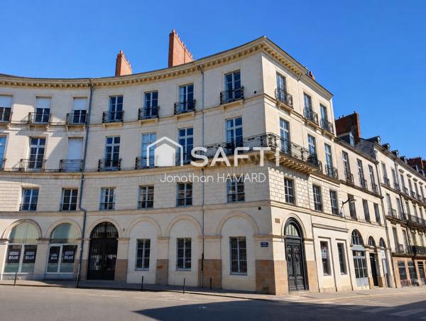 Place du Sanitat – Un bien d'exception au cœur de Nantes, idéal pour un projet de vie ou une activité libérale