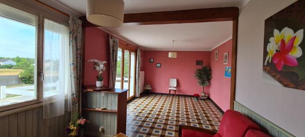 Maison Gorges 4 P . 3 Chs . 84.1 M² . T 719 M² . Balcon . Garage . Sous sol