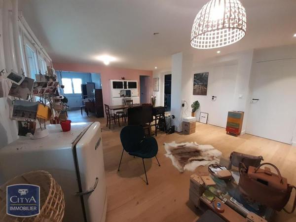 Appartement à louer 2 pièces 65.7m² Oullins (69600)