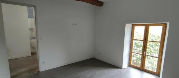 2 logements rénovés – renta 10 %