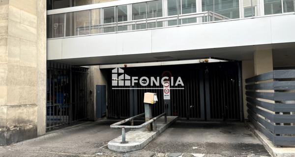 À vendre Parking 14 m² - Paris 75010