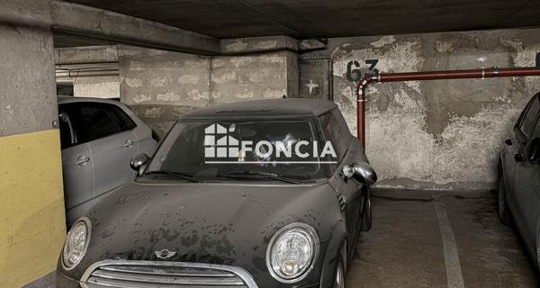 À vendre Parking 14 m² - Paris 75010