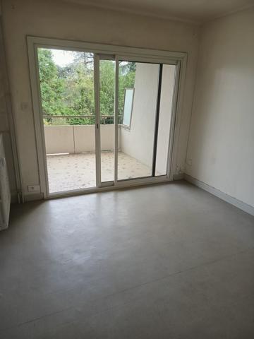 À vendre - T2, 2 pièces situé à Aubenas (07200)