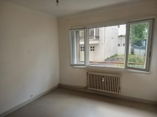 À vendre - T2, 2 pièces situé à Aubenas (07200)