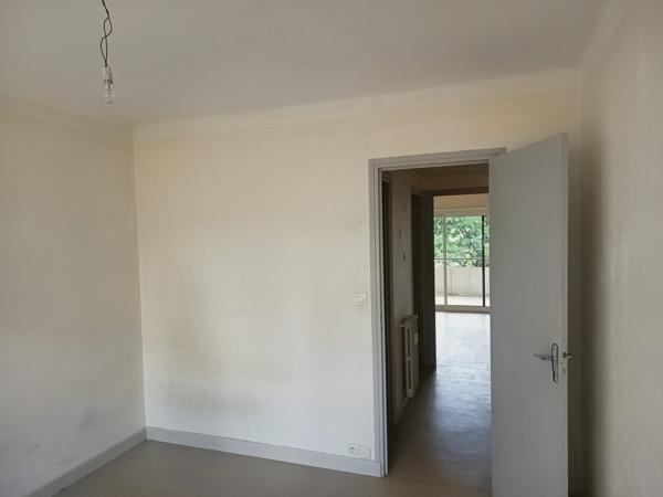 À vendre - T2, 2 pièces situé à Aubenas (07200)