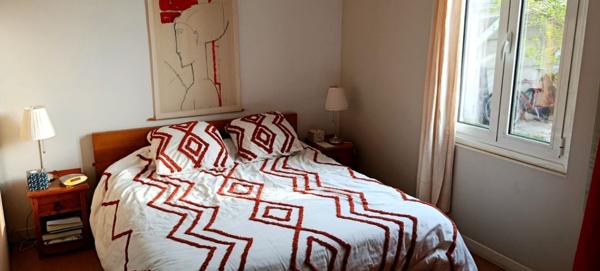 Maison de charme rénovée de 82 m² , 3 chambres, jardin et parking à Floirac Bas , Floirac