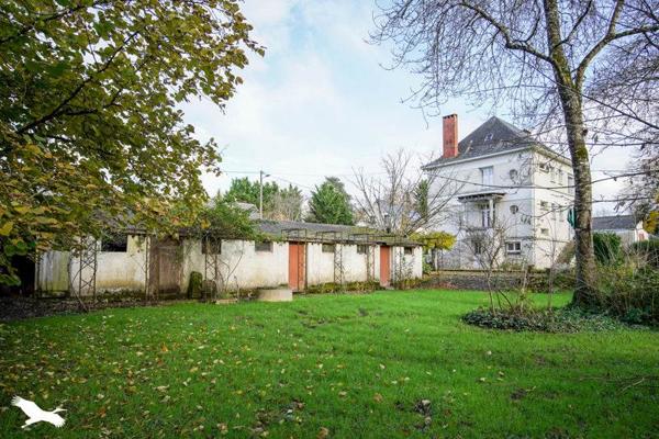 Maison à vendre |                                       Veigné |                                        8 pièces  |  240 m²
