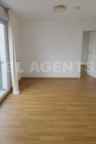  Appartement Pantin 2 pièces 39 m² en résidence  (2013)