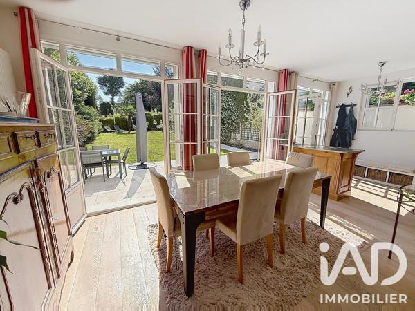 Maison à vendre 7 pièces 193 m² Vaucresson