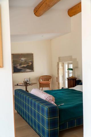 Propriété en pierre de 15 pièces avec piscine sur 4.5 hectares (30)