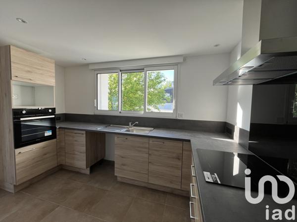 Maison 6 pièces de 114 m² à Sautron (44880)