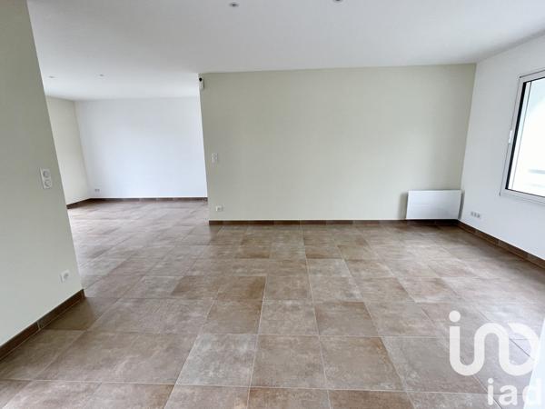 Maison 6 pièces de 114 m² à Sautron (44880)