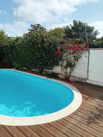 Saint-Palais-sur-Mer (17420) Maison familiale avec piscine à 2 km de la plage - Quartier calme proche commodités - PRIX DE VENTE 387.000€