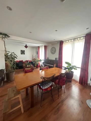 Vente                                                      Maison
                        
                                                            à Chaumontel