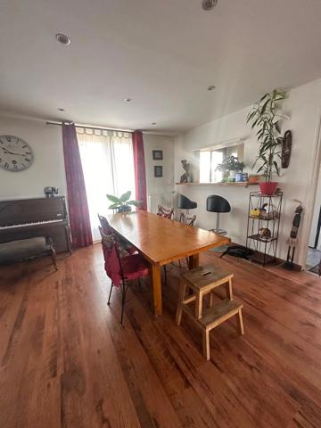 Vente                                                      Maison
                        
                                                            à Chaumontel