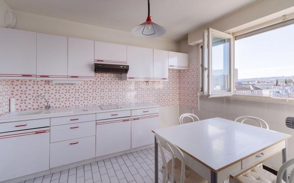 Appartement à vendre    2 pièces • 44 m2 Lyon 6