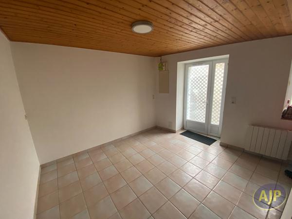 Location maison Saint Christophe Du Ligneron : 395 € - AJP Immobilier Challans