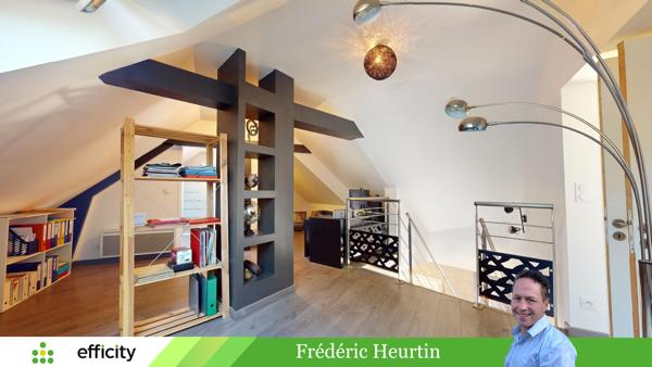 Maison
         6 pièces
        - 145 m² 330 000 € *