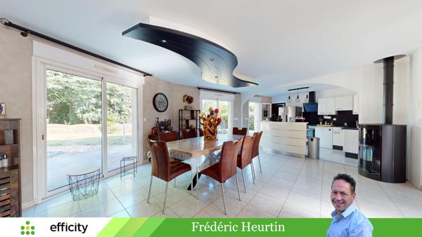 Maison
         6 pièces
        - 145 m² 330 000 € *