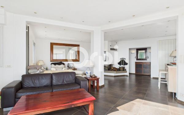 Maison à vendre    5 pièces • 153 m2 Mandelieu-la-Napoule