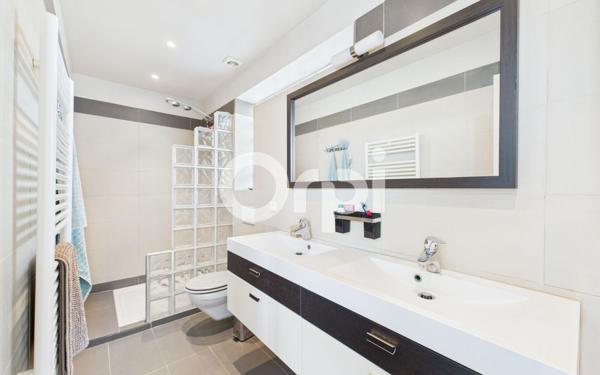 Maison à vendre    5 pièces • 153 m2 Mandelieu-la-Napoule