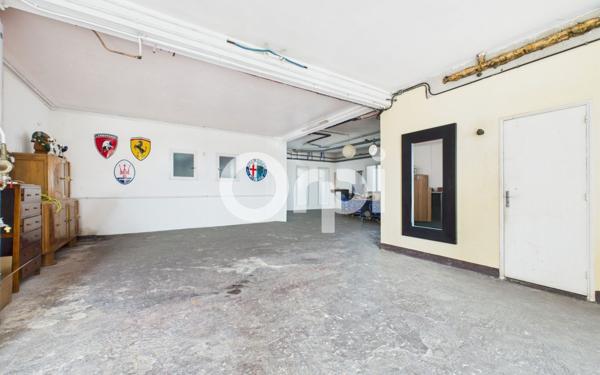 Maison à vendre    5 pièces • 153 m2 Mandelieu-la-Napoule