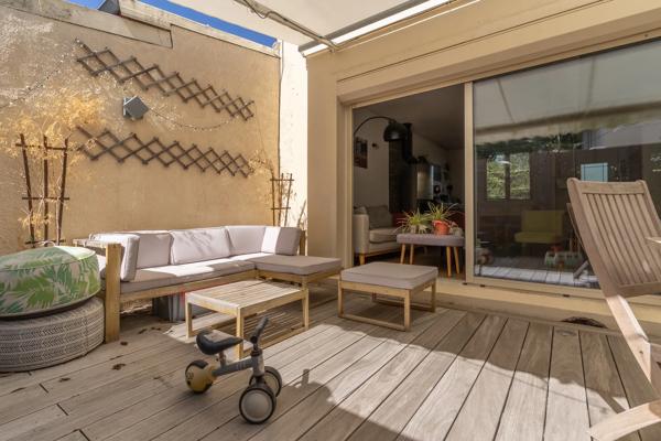 Maison
         5 pièces
        - 130 m² Exclusivité 425 000 € *