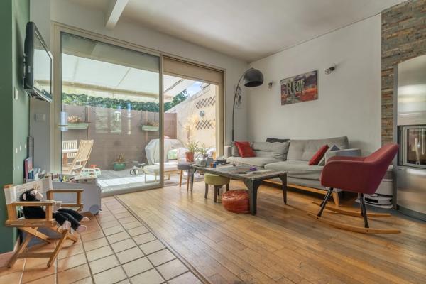 Maison
         5 pièces
        - 130 m² Exclusivité 425 000 € *
