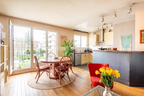 Au coeur de SEVRES, appartement familial 3 chambres avec balcons et vue, lumineux et en très bon état.