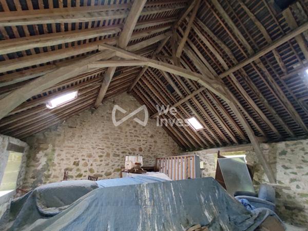 maison en pierres à la campagne
